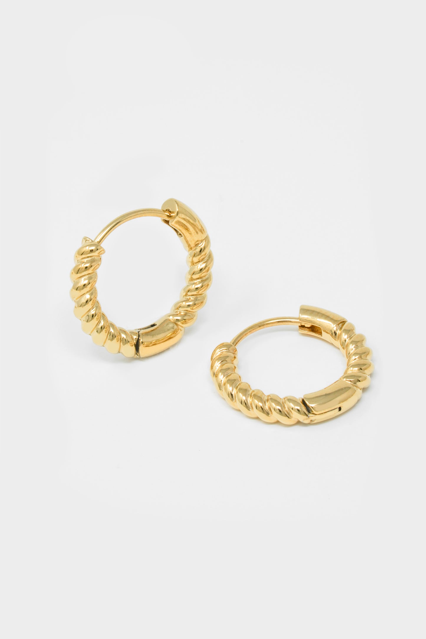 BASIC Ohrring TWISTED