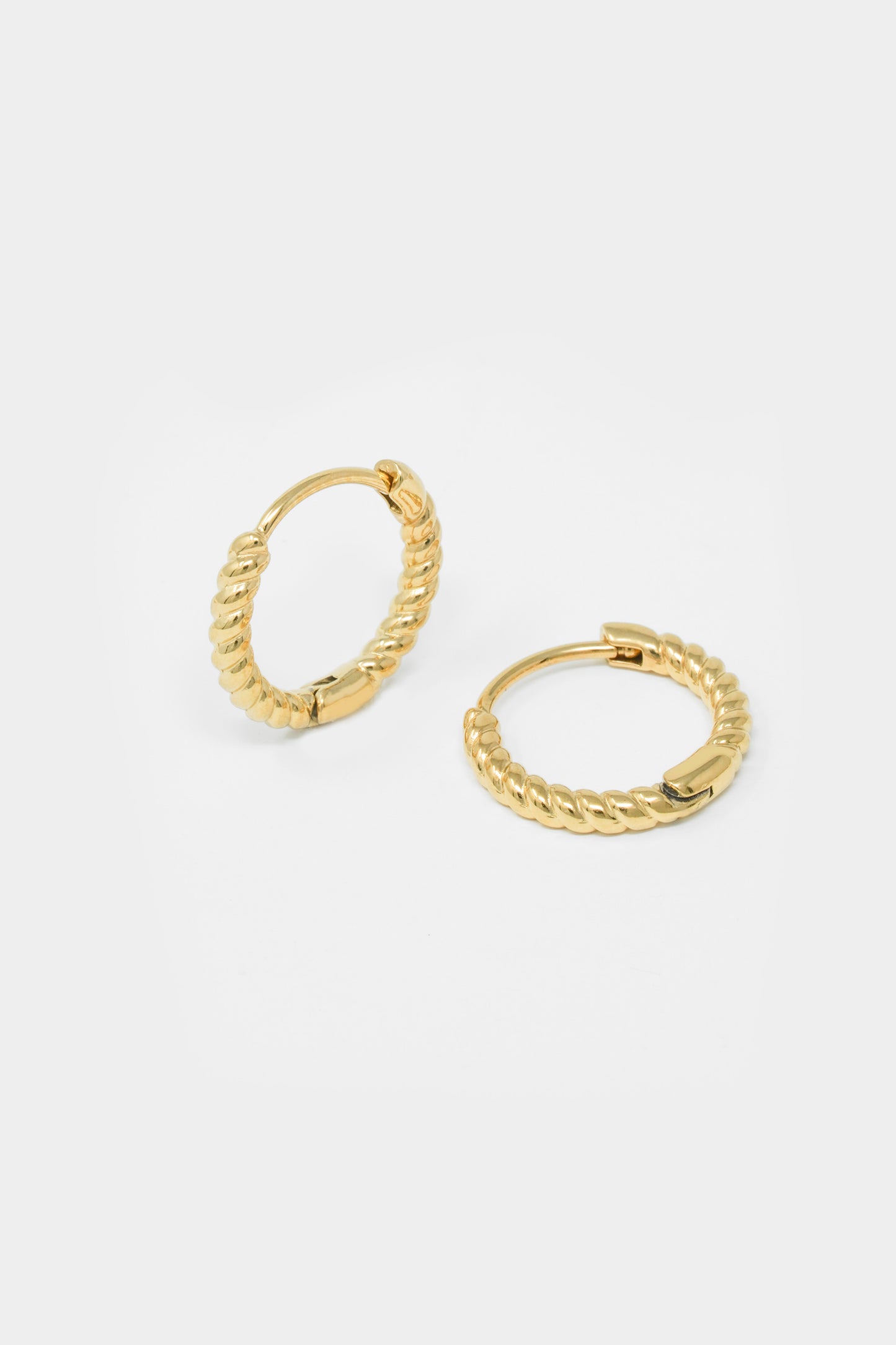 BASIC Ohrring TWISTED