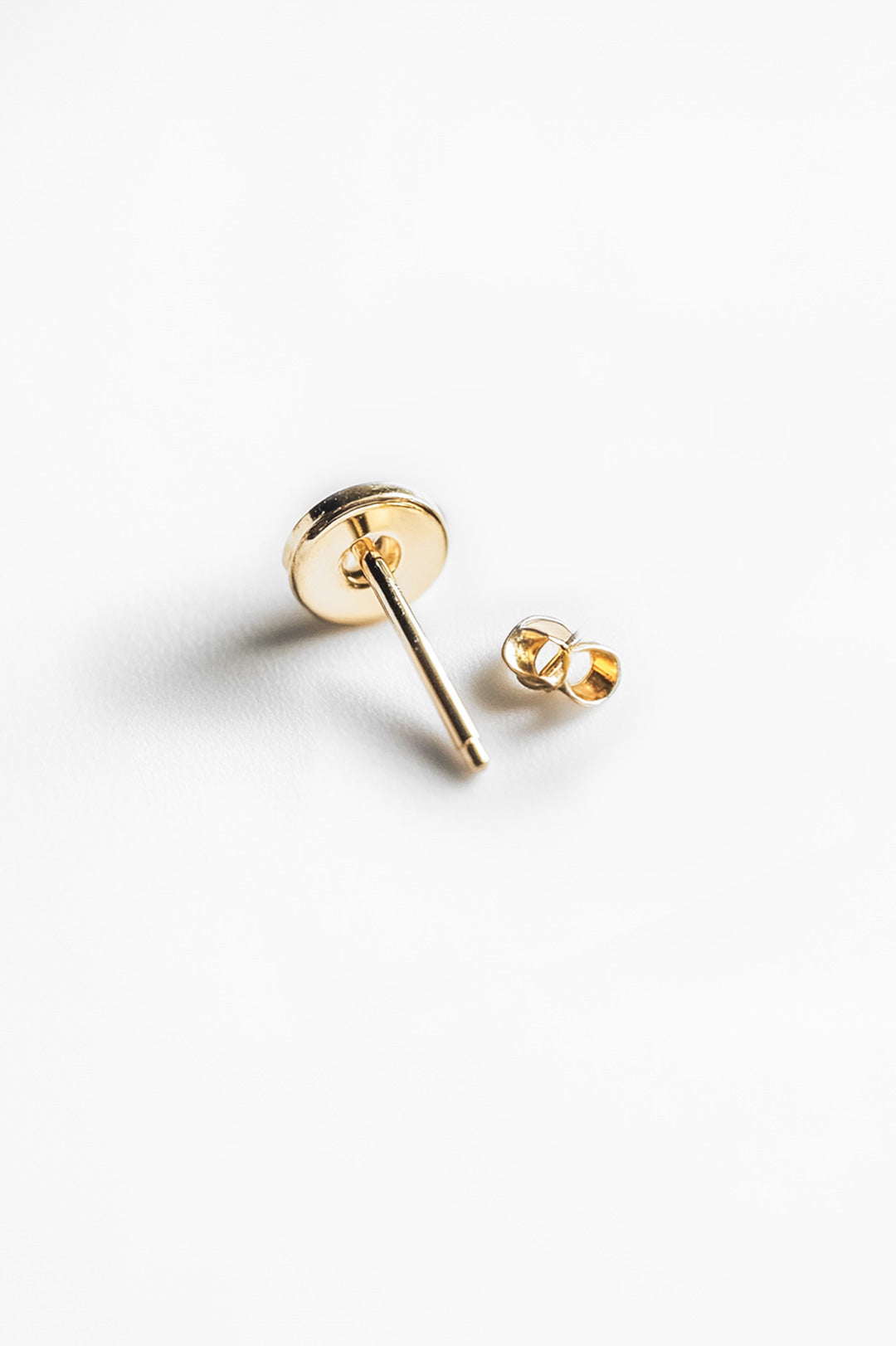 Stud earrings MEDUSA